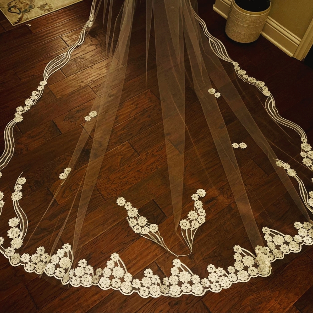 White wedding veil